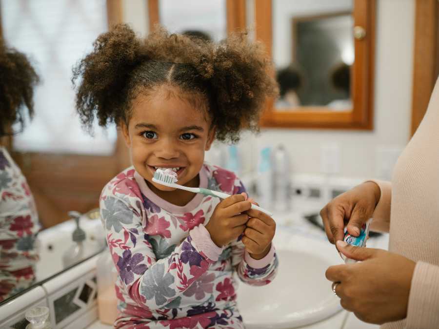 detangle-childrens-hair-dry-hair