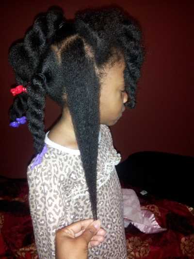 child's-natural-hair-so-dry-ignoring-the-ends-of-the-hair