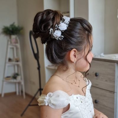 hair-accessories-for-kids-weddings-and-family-celebration